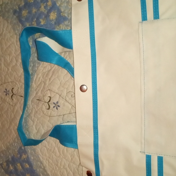 Smithsonian Bag - Picture 3 of 7